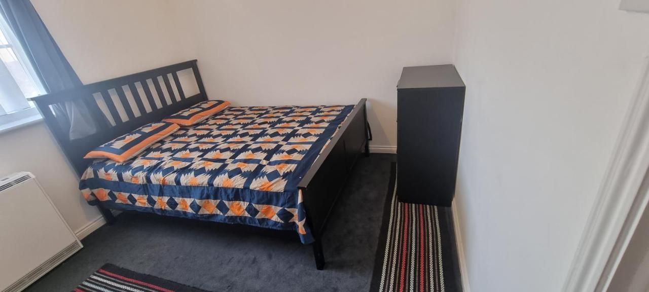 Very Nice Two Bedroom Apartment In London Exterior photo
